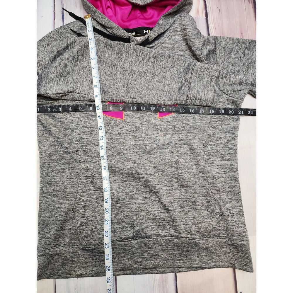 Under Armour Hoodie Womens Medium Heather Gray‎ W/  Fabric Logo Pullover - Picture 7 of 7